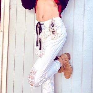 VIP JEANS size 3/4 white distressed